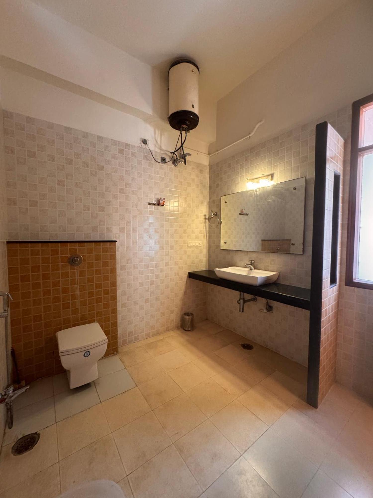 Hl Grand Hotel Lucknow Dış mekan fotoğraf